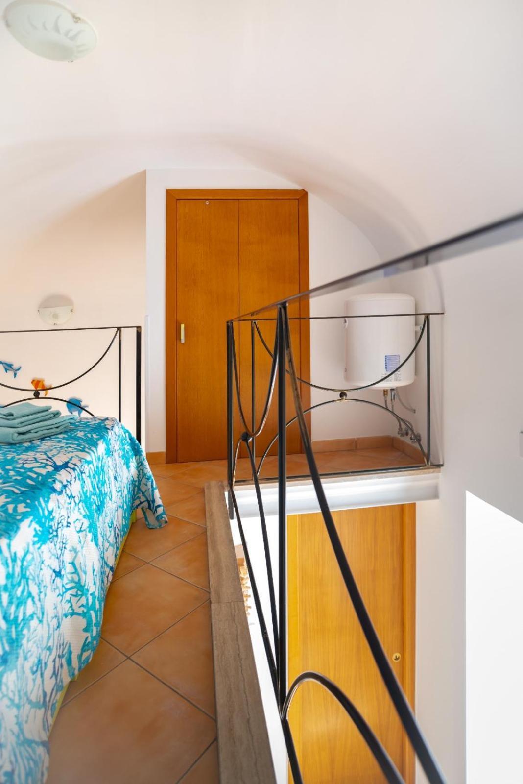 Casa Vacanze "Il Baffo E Il Mare" Cetara Extérieur photo